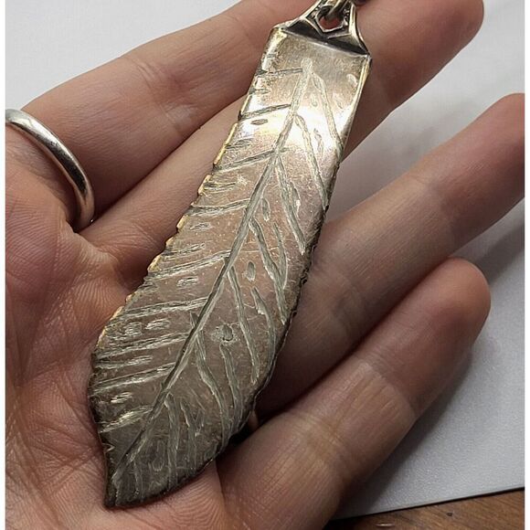 Artisan Handmade Carved Feather Necklace 26in with 3.5in pendant - Picture 1 of 4
